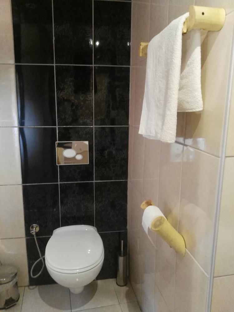 אנטליה Otel Wood House מראה חיצוני תמונה