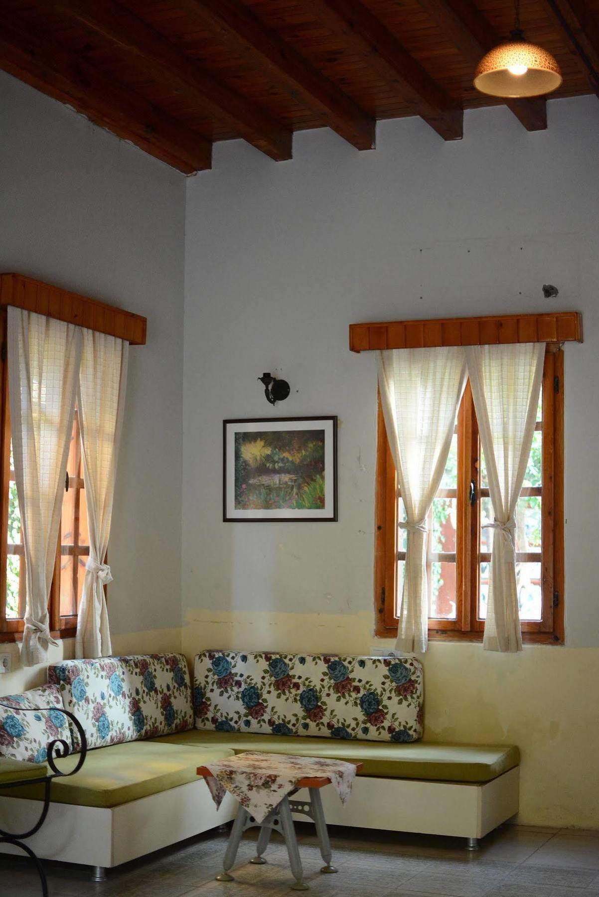 אנטליה Otel Wood House מראה חיצוני תמונה